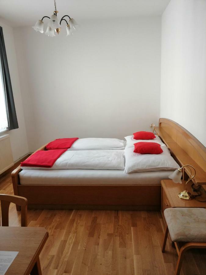 Pension Geschriebenstein Lochenhaus Zimmer foto
